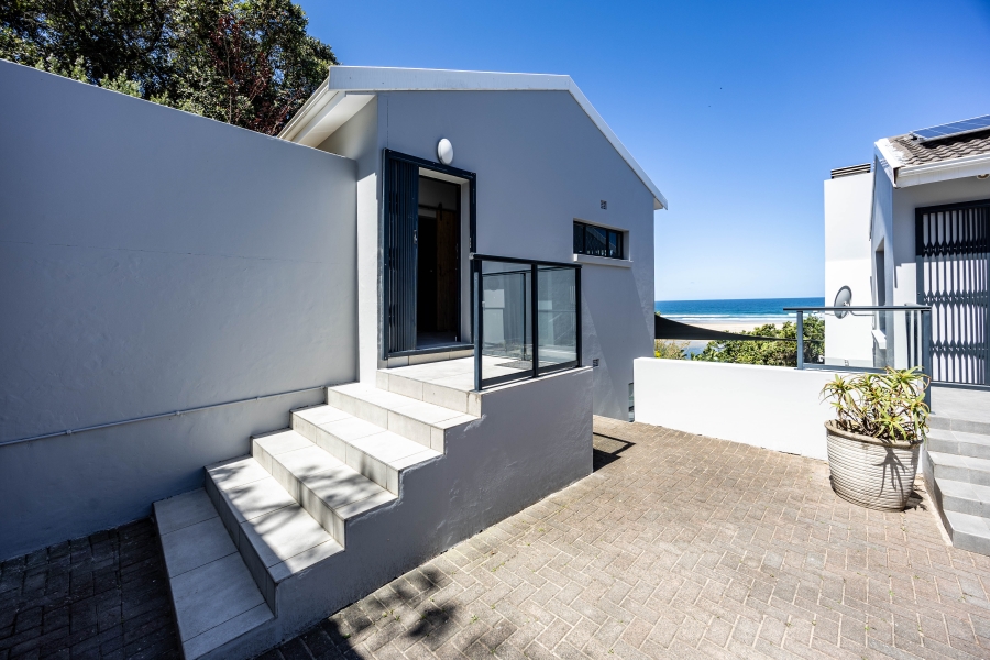 7 Bedroom Property for Sale in Cintsa East Eastern Cape